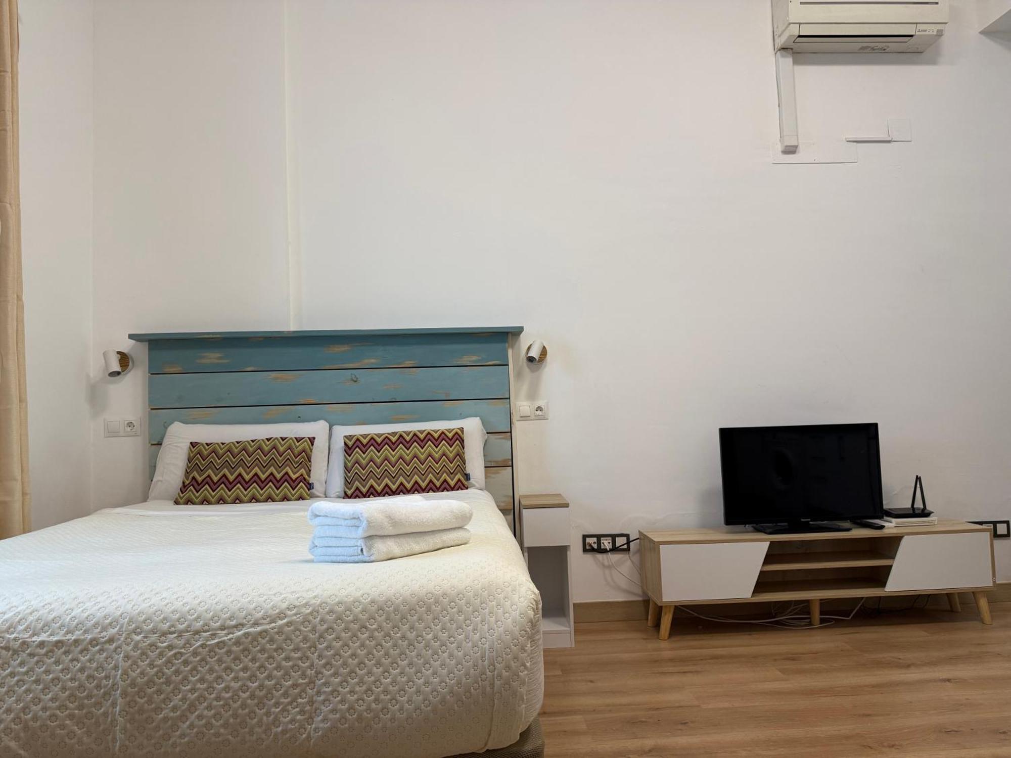 Lovely Studio In The Heart Of Malaga Free Swimming Pool Exterior foto